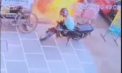 गैस रिफिलिंग के दौरान ब्लास्ट-गैस भरवा रहा युवक झुलसा