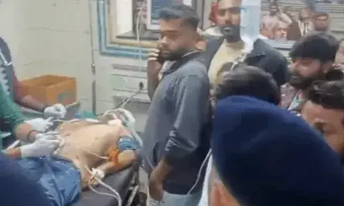 AMU में गोलियों की धांय धांय-वॉक पर निकले टीचर का मर्डर