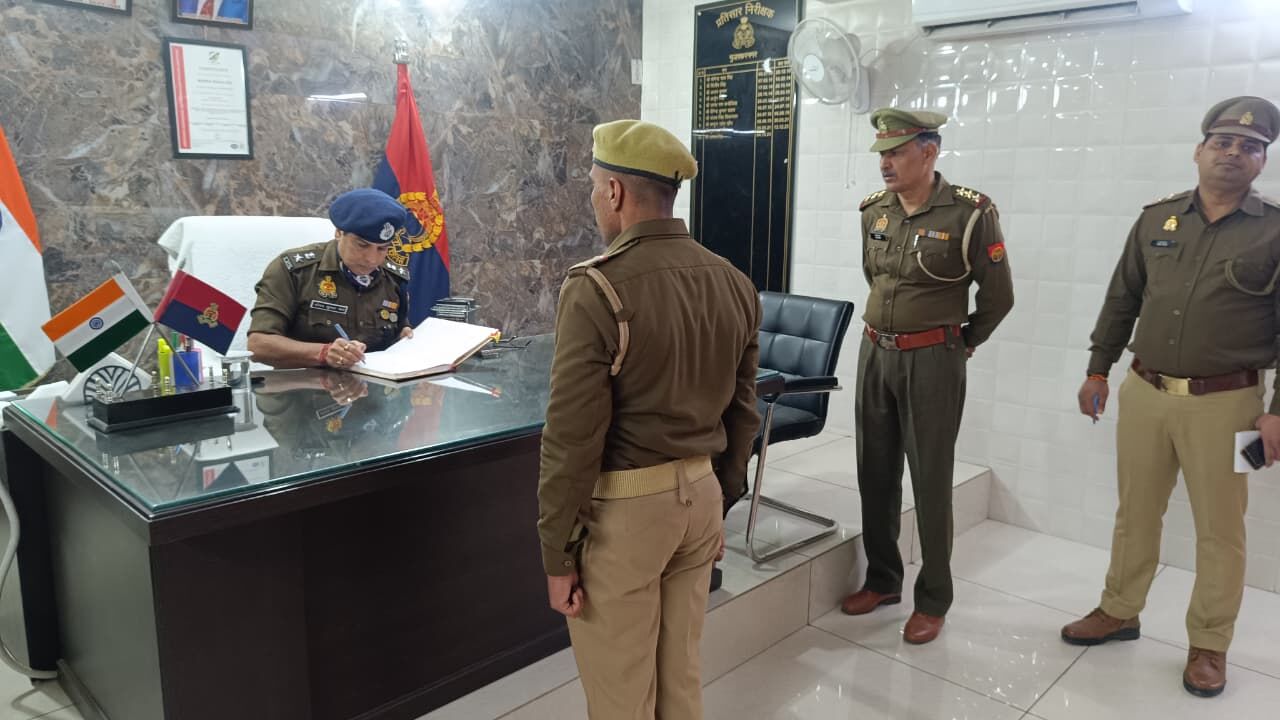 अनुशासन सुदृढ़ करने को SSP ने पुलिस लाइन में लिया अर्दली रूम