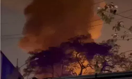 केमिकल फैक्ट्री में लगी भयंकर आग- घंटों की मशक्कत से काबू में आई