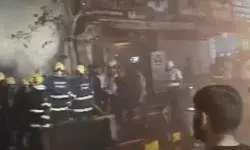 पटाखों की दुकान में लगी आग से हुए जबरदस्त धमाके- दमकल की कई गाड़ियां..