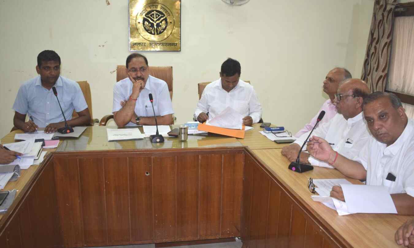 व्यापारी संगठनों ने की जिलाधिकारी अजय शंकर पाण्डेय की खुले दिल से प्रशंसा