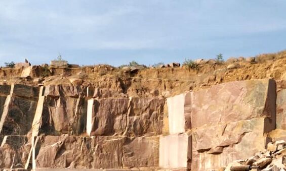 अनुज्ञाधारक को 90 प्रतिशत स्टाक परिसमाप्त करना अनिवार्य