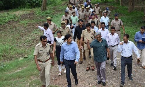 हरिद्वार के कलक्टर पहुंचे मुजफ्फरनगर, डीएम राजीव शर्मा और एसएसपी अनंत देव के साथ देखा कांवड मार्ग