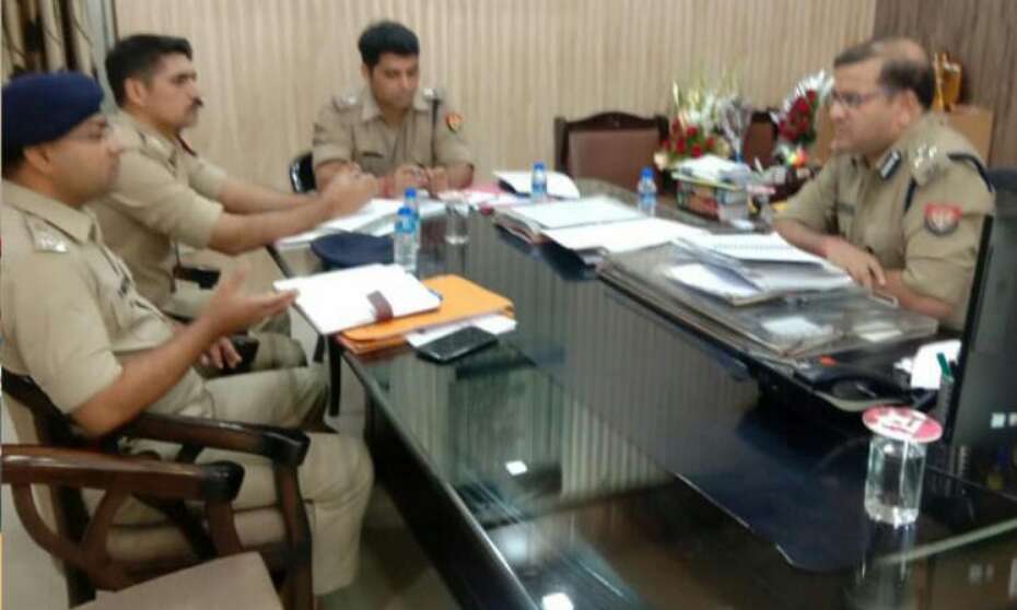 कांवड़ यात्रा के मद्देनजर डीआईजी ने ली रेंज के तीनों कप्तानों की बैठक