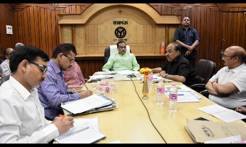 टाॅप टेन विद्यार्थियों की उत्तर पुस्तिकायें विभाग की वेबसाइट पर अपलोड की जायेंगी-डाॅ0 दिनेश शर्मा