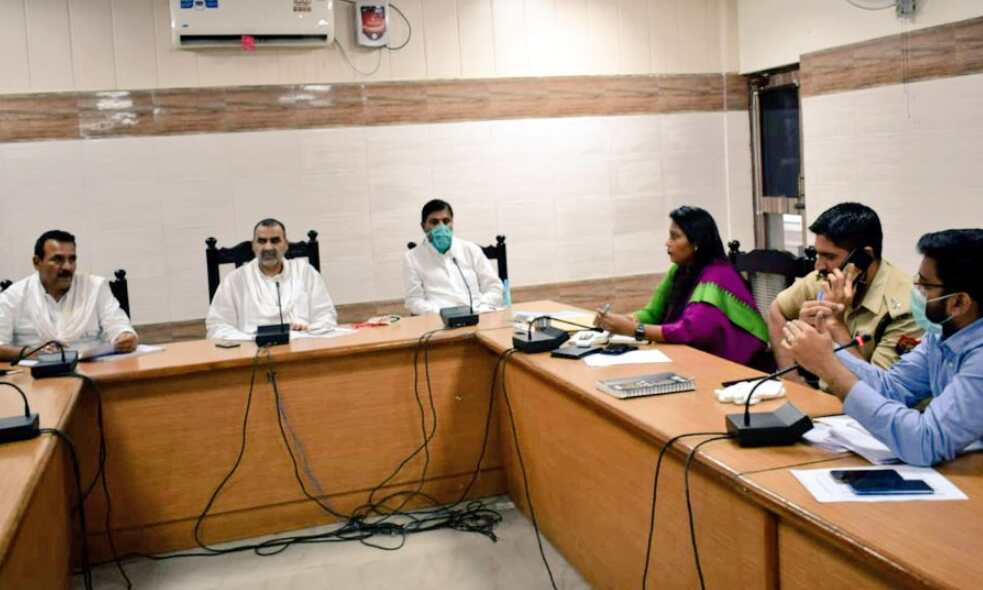 मिनिस्टर और कलेक्टर की हुई मीटिंग,इस मुद्दे पर हुई चर्चा