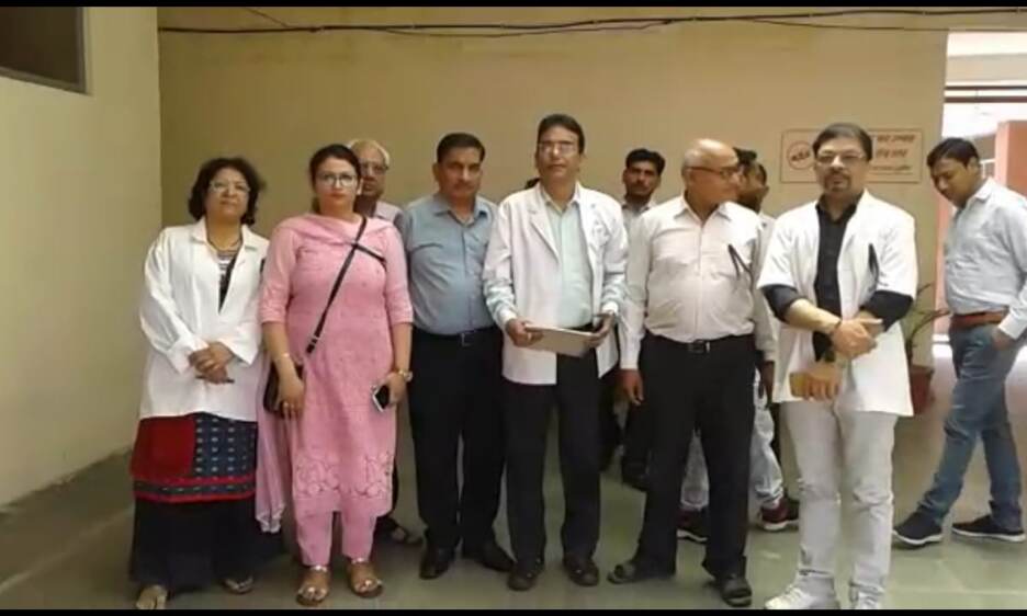 एनआरएस मेडिकल कॉलेज एवं अस्पताल के जूनियर डाक्टरों पर हुए घातक हमले