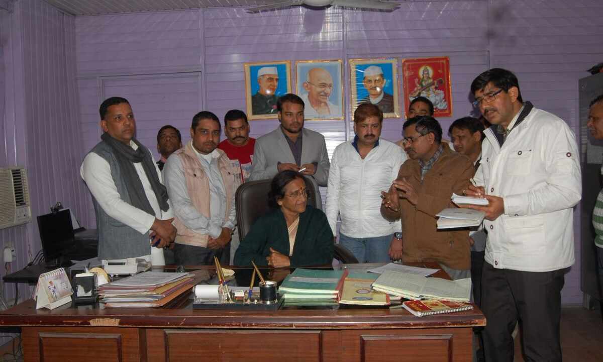 रीता बहुगुणा जोशी ने राजकीय महिला शारणालय के लापरवाही बरतने वाले अधिकारी और कर्मचारी को किया निलम्बित
