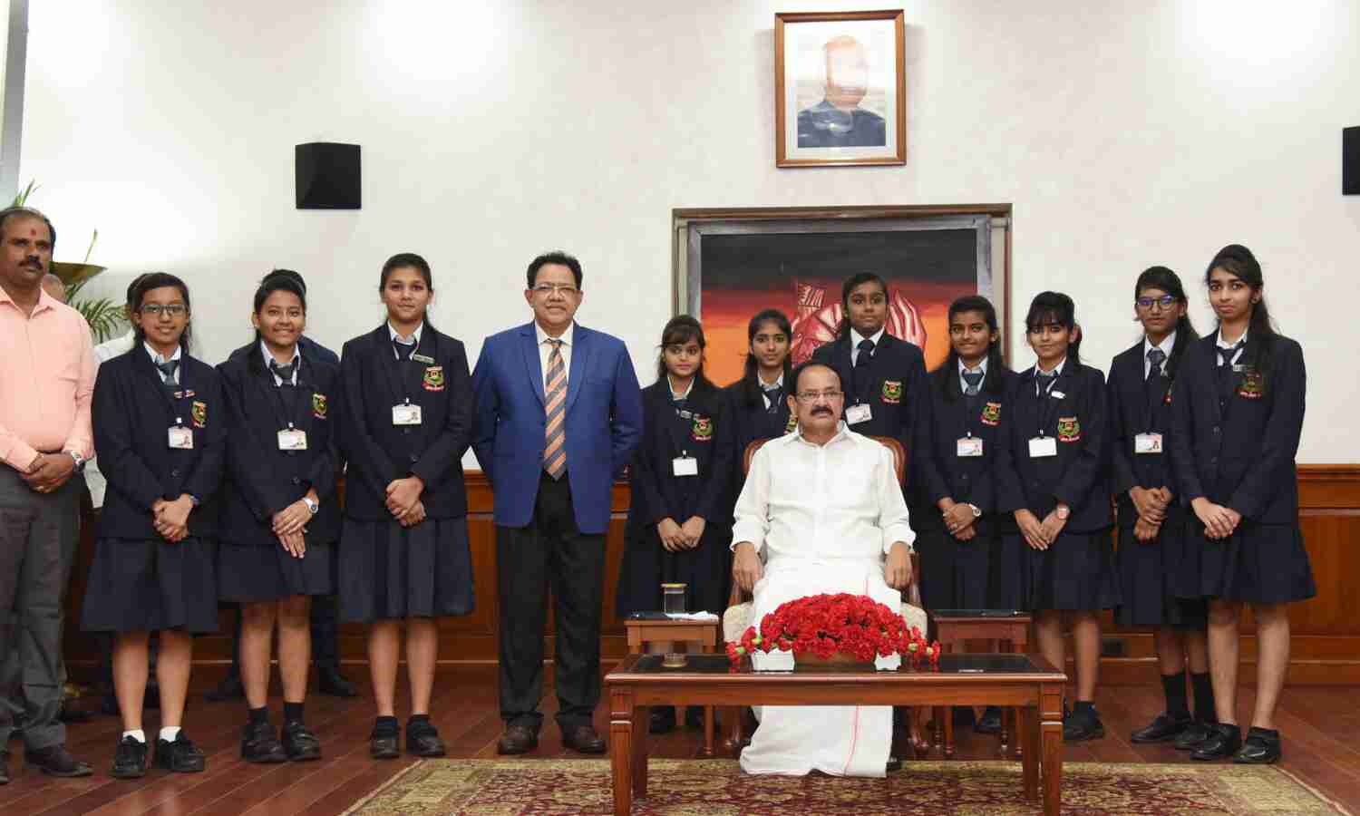 कोई भाषा थोपी नहीं जानी चाहिए और न ही किसी भाषा का विरोध होना चाहिए : उपराष्‍ट्रपति