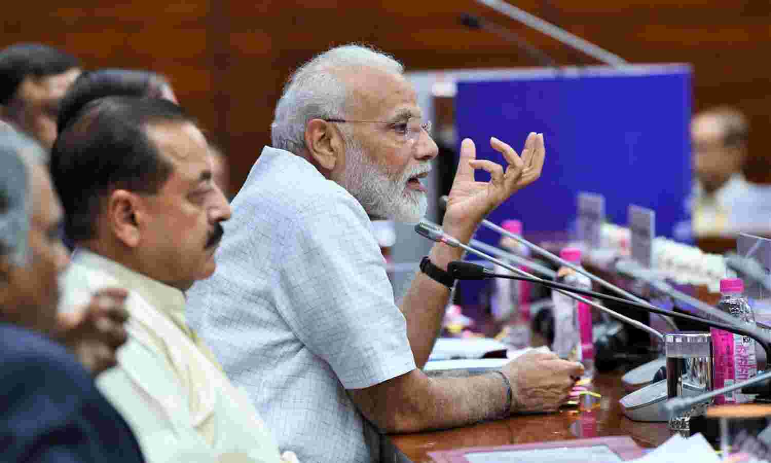 प्रधानमंत्री  ने सहायक सचिवों (2017 बैच के आईएएस अधिकारियों) के उद्घाटन सत्र को संबोधित किया