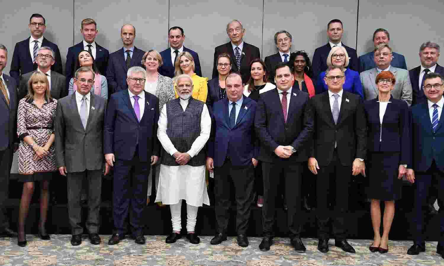 यूरोपीय पार्लियामेंट के मेंबर्स ने पीएम नरेन्‍द्र मोदी से मुलाकात की