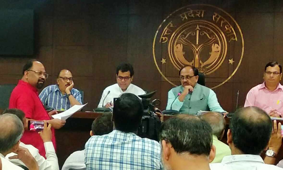 प्रदेश भर में पत्रकारों के उत्पीड़न पर योगी सरकार को ज्ञापन, दोषियों पर कारवाई की मांग