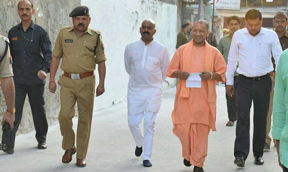 सीएम के शहर में ट्रेफिक सुधारने में जुटे है एसपी आदित्य प्रकाश वर्मा