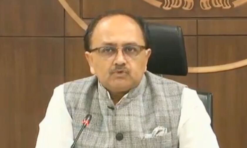 उत्तर प्रदेश कैबिनेट की बैठक में लिए गए निर्णयों की जानकारी देने के लिए प्रेसवार्ता