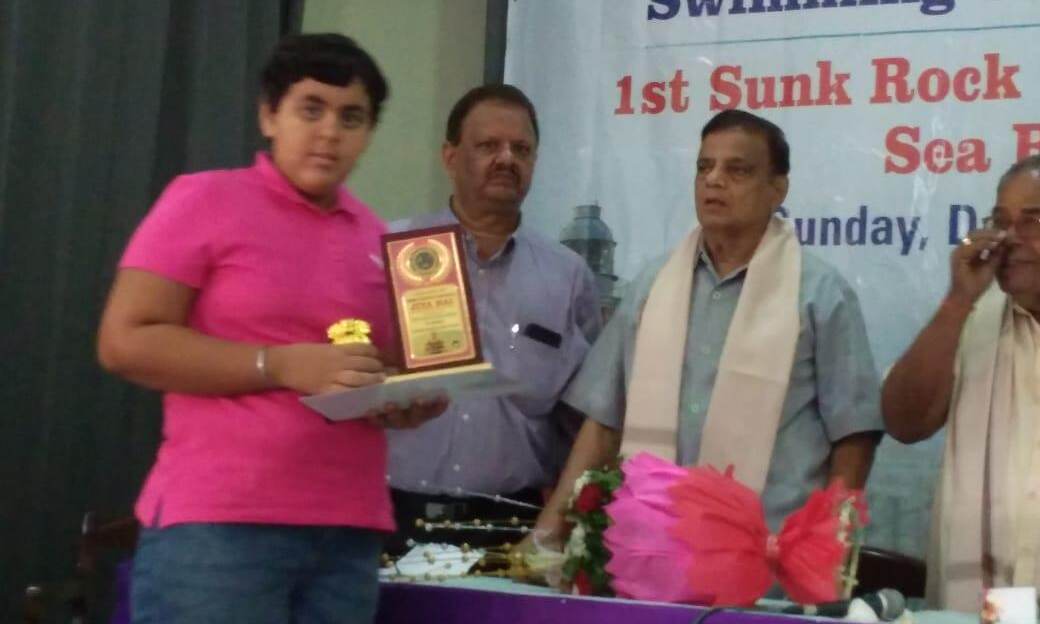 जिया राय सबसे तेज तैराकी कर विश्व रिकॉर्ड बनाने वाली दिव्यांग छात्रा बनी