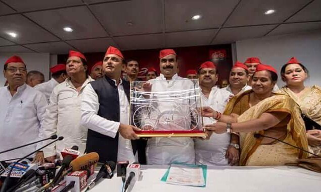 पूर्व विधायक लोकदल नेता मिथलेश पाल समाजवादी पार्टी मे शामिल