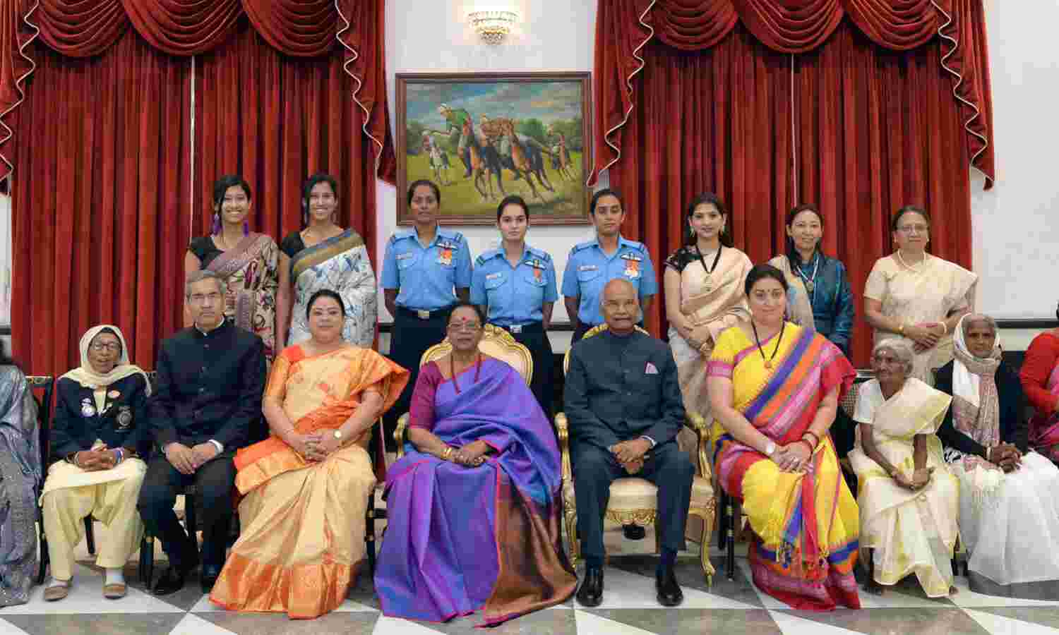 राष्ट्रपति ने अंतर्राष्ट्रीय महिला दिवस के मौके पर  नारी शक्ति पुरस्कार प्रदान किये