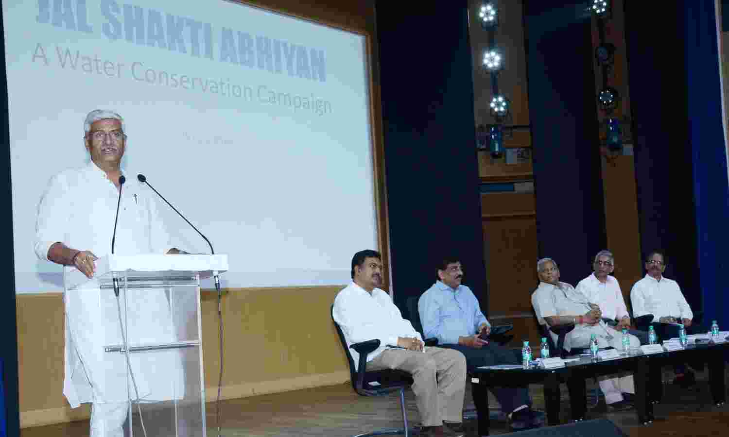 2022 तक गंगा में गंदे नालों का गिरना पूरी तरह बंद हो जाएगा : शेखावत