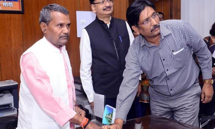 आईएएस/पीसीएस परीक्षा कोचिंग केन्द्रों में प्रवेश परीक्षा के लिए आॅनलाइन