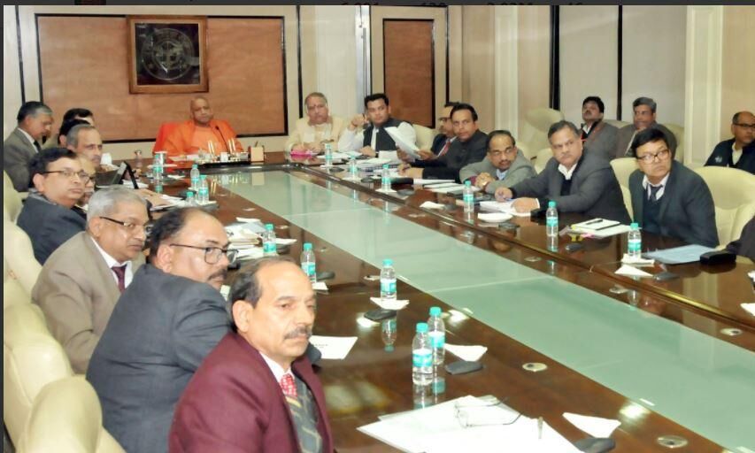 योगी आदित्यनाथ ने सोनिया गांधी के गढ़ रायबरेली में खेला एम्स कार्ड