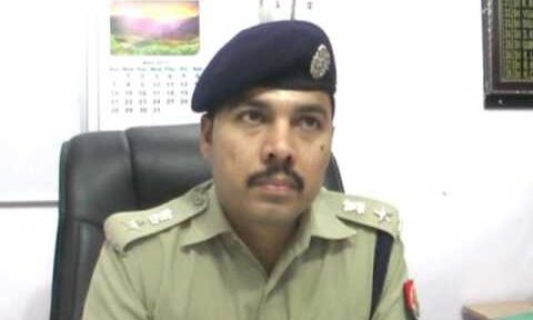 ड्यूटी से नदारद तीन पुलिस निरीक्षक और दो उपनिरीक्षक निलंबित