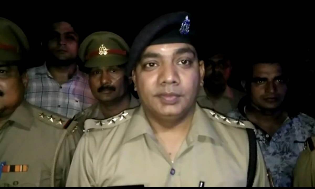 खतौली पुलिस ने चेकिंग के दौरान बदमाश को किया गिरफ्तार