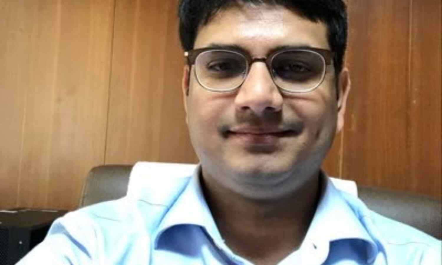 कुम्भ में कमाल करने वाले आईएएस उज्जवल कुमार को महाराजगंज की कमान