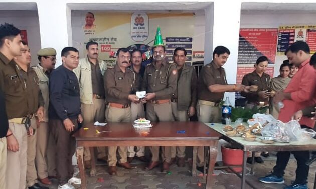 यौमे पैदाइश~ जब एसएसआई वासिक  बोले अल्लाह आपको तरक्की दे अभिषेक यादव साहब