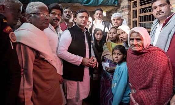 अखिलेश यादव की उपलब्धियों को भाजपा सरकार द्वारा नकारा जाना राजनैतिक बेईमानी है