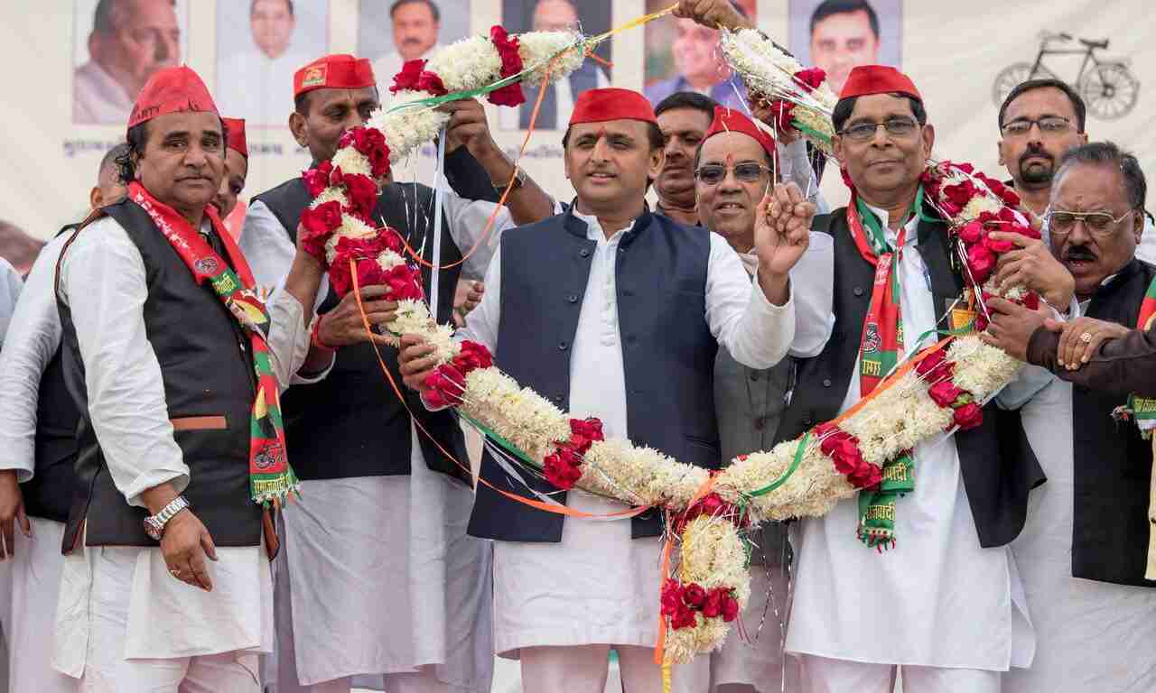 गुजरात की धरती के लाल गांधी और सरदार पटेल की आजादी की लड़ाई में महत्वपूर्ण भूमिका थी : अखिलेश यादव