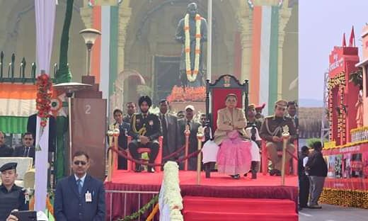 लखनऊ विधान भवन के सामने मनाया गया 71वां गणतंत्र दिवस का मुख्य कार्यक्रम
