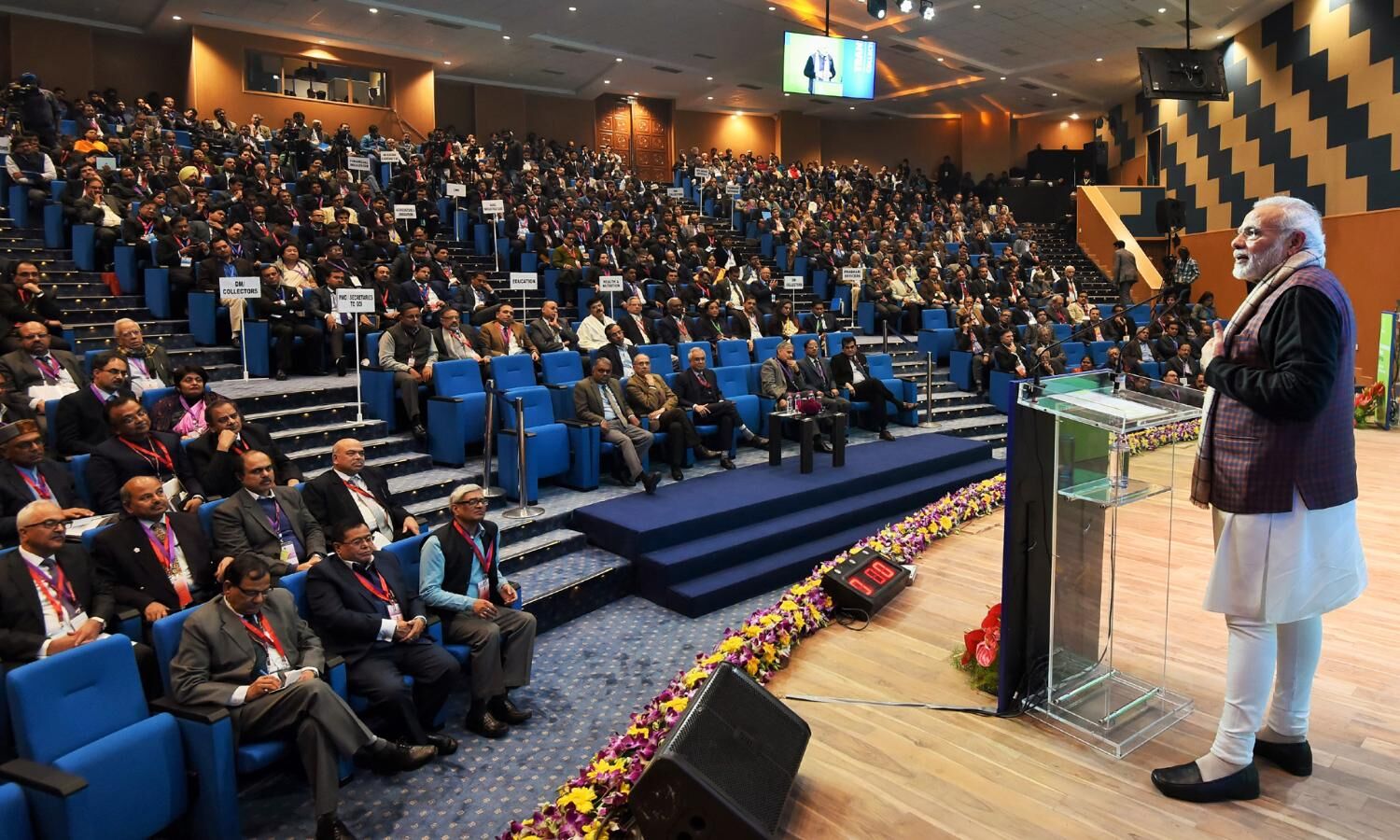 सरकार आम बजट 2018-19 में पिछड़े जिलों के कायापलट के लिए खजाना खोल सकती है