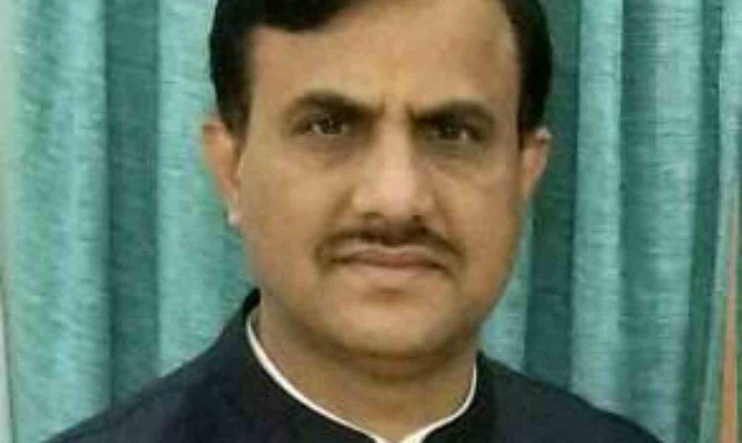 अफ़सर के साथ लेखक भी है एडीजीपी एस एन सावंत, मिला पुरुस्कार
