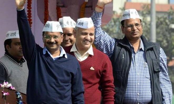 भारत के संविधान से खेलने वाले आम आदमी पार्टी के विधायक