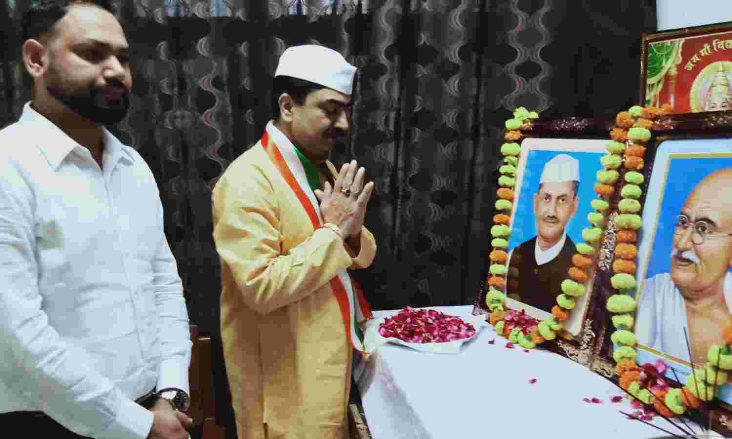 महात्मा गांधी को हमारी सच्ची श्रद्धाजंलि तभी होगी जब हम उनके बताये मार्ग का अनुसरण करें : डीएम