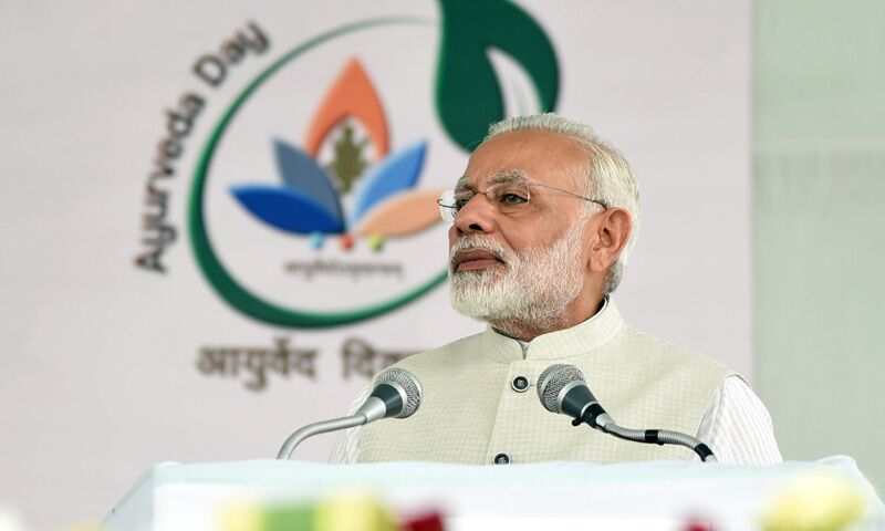 सरकार प्रत्‍येक जिले में एक आयुर्वेद अस्‍पताल की स्‍थापना करने की दिशा में कार्य कर रही है :  नरेन्‍द्र मोदी