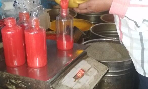 मुजफ्फरनगर में इंसान की जान से हो रहा खिलवाड, जहरीली साॅस पकड़ी