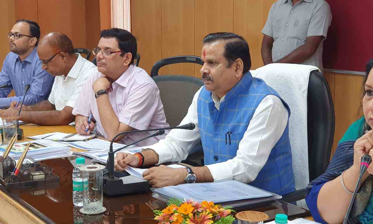 व्यापक जन अभियान चलाकर जल संरक्षण के प्रति जनता को किया जागरूक जायेगा  : डा0 महेन्द्र सिंह
