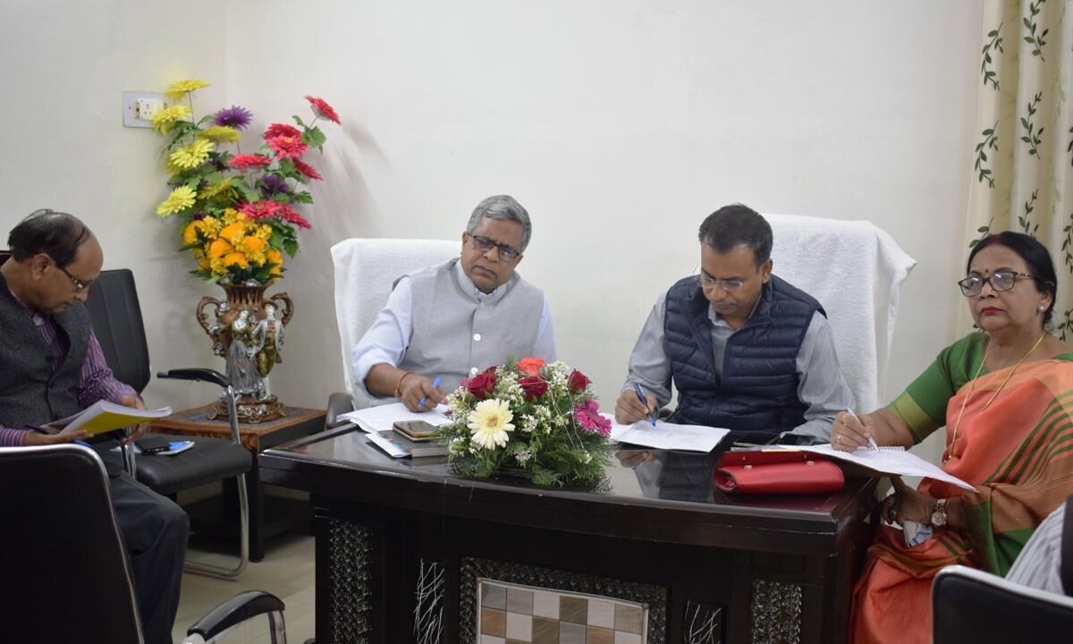 मुजफ्फरनगर विकास प्राधिकरण अपना लैंड बैंक हासिल करेः आयुक्त