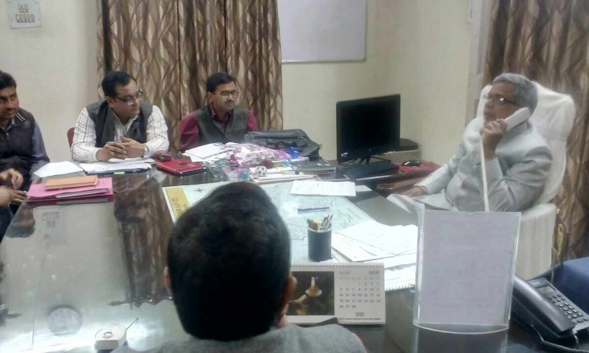 सीवर लाइन से बिगड़े शहरी स्वरूप को लेकर डीएम राजीव शर्मा हुए सख्त