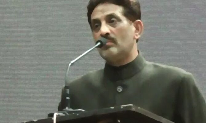 पैसे लेकर फर्जी नियुक्ति करने आरोप का कमिश्नर मुरादाबाद को जांच से सम्बन्धित अभिलेख 30 दिन में पेश करने के दिये आदेश