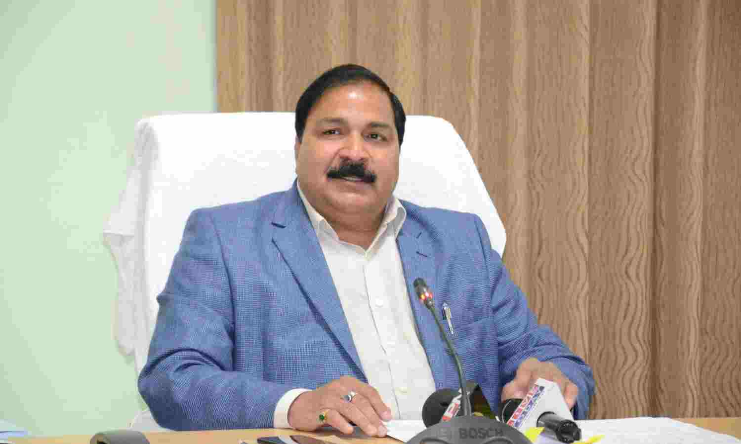 ओमप्रकाश राजभर की मुहिम का असर,  प्रो. निशीथ राय नहीं रहे कुलपति