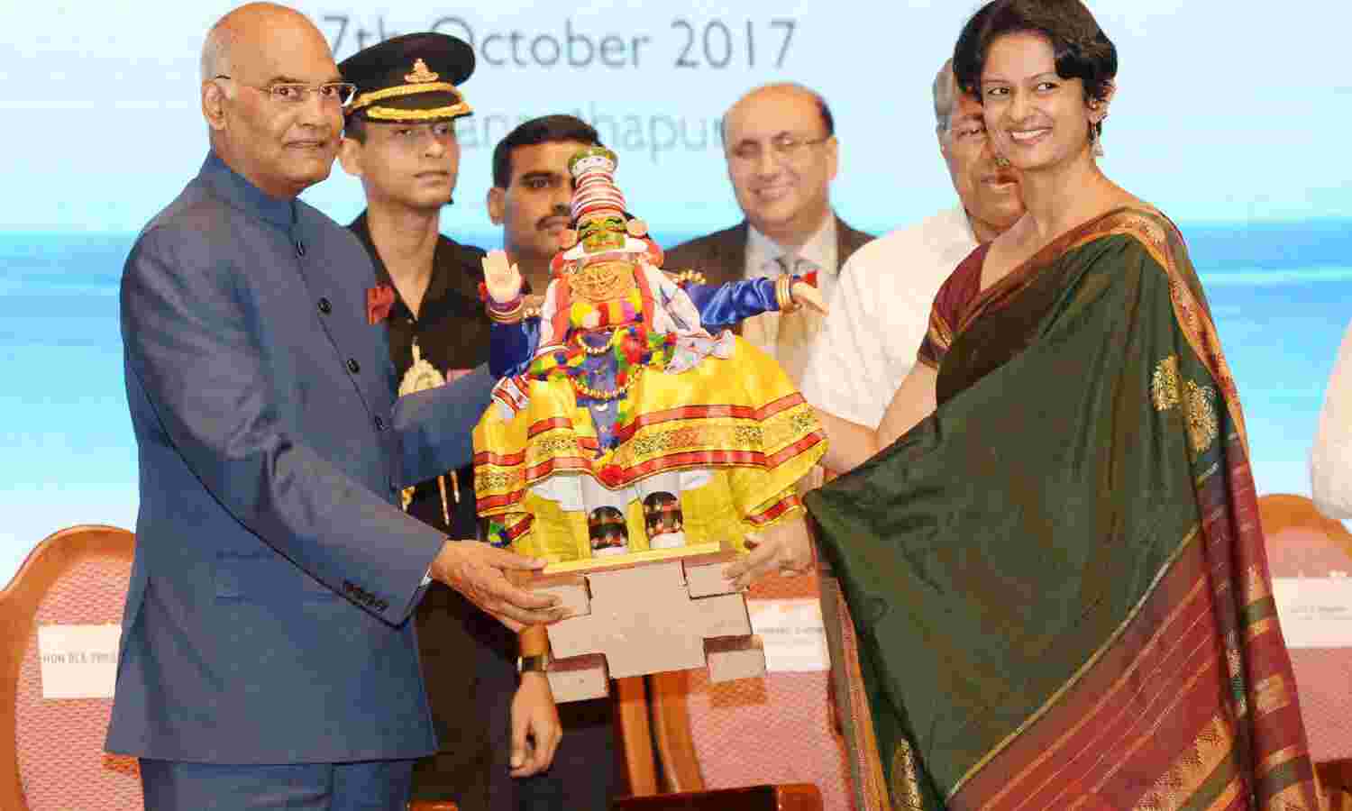 राष्ट्रपति ने तिरुवनंतपुरम में टेक्नोसिटी परियोजना भवन की आधारशिला रखी