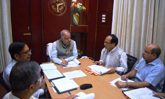 आयुष्मान भारत के लाभार्थियों की संख्या बढ़ाने के लिए सभी विभागाध्यक्ष को निर्देश - आशुतोष टंडन
