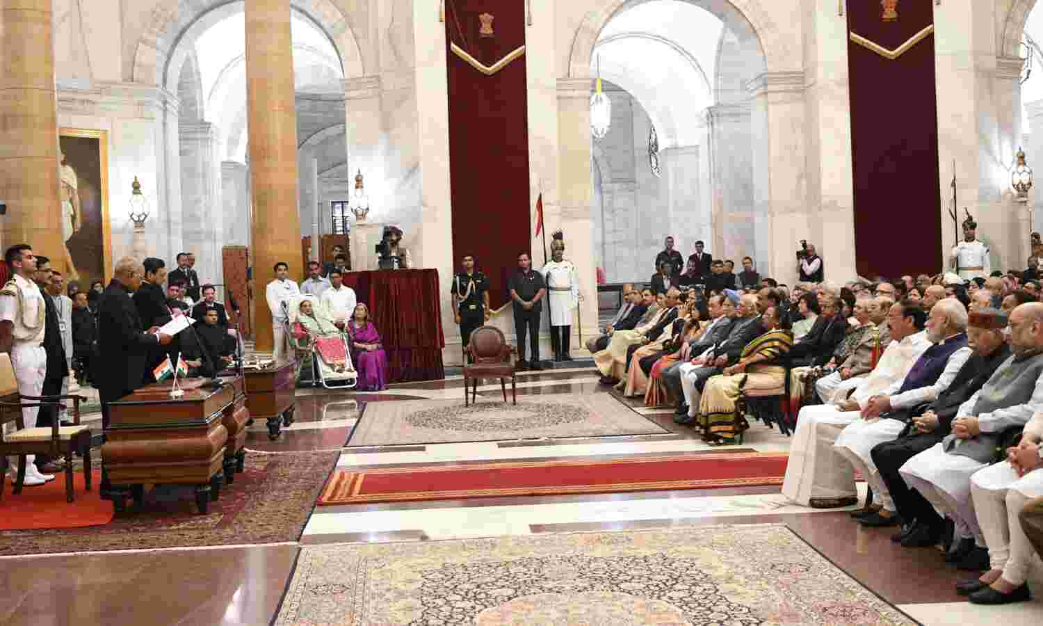 न्यायमूर्ति शरद अरविंद बोबड़े ने भारत के मुख्‍य न्‍यायाधीश के रूप में शपथ ली