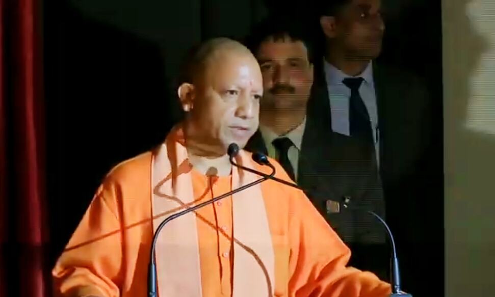 गौतमबुद्ध नगर में पुलिस कमिश्नर कार्यालय का उद्घाटन करते हुए मुख्यमंत्री
