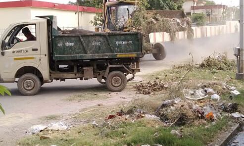 हिन्दू युवा वाहिनी ने मृत गौवंश का किया अन्तिम संस्कार