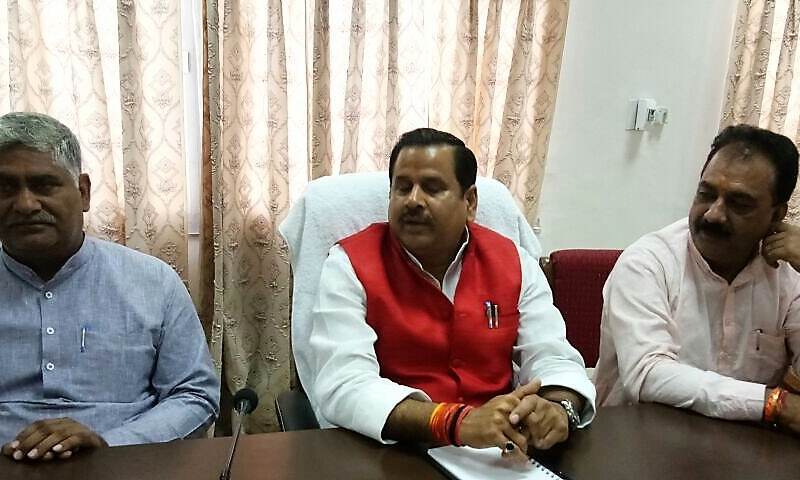 बुन्देलखण्ड में पेयजल की समस्या के समाधान के लिए पाइप पेयजल योजनाओं को शीघ्र पूरा करने के निर्देश :डा0 महेन्द्र सिंह