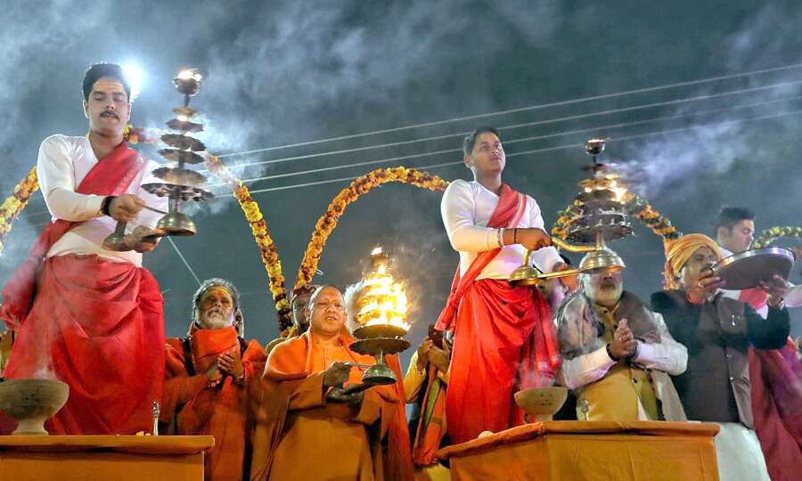 कुम्भ का सफल आयोजन गंगा  की कृपा से सम्भव हुआ : योगी आदित्यनाथ